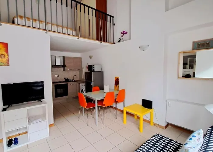 Gemme Fiorentine Apartments In Front Of The Train Station 5 Minutes From The Centre Free Parking
