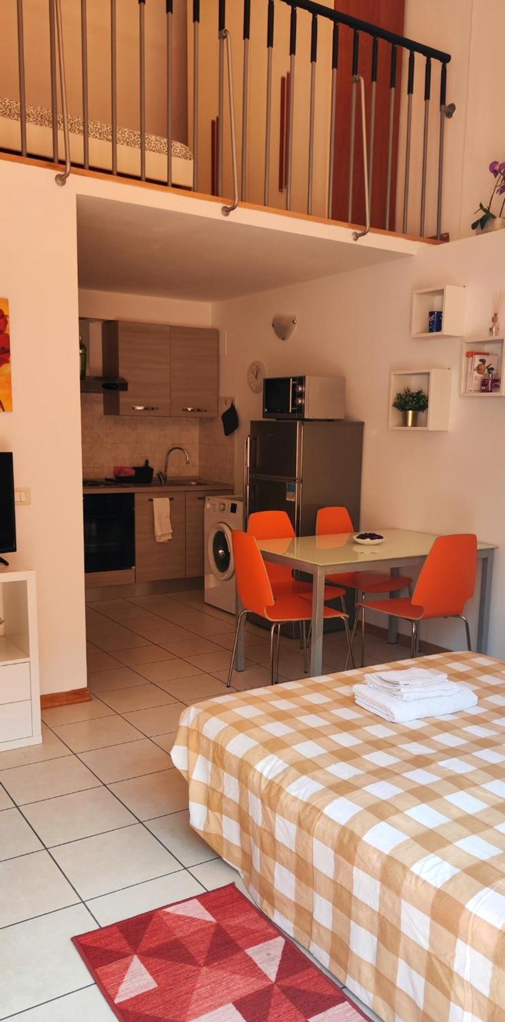 Gemme Fiorentine In Front Of The Train Station 5 Minutes From The Centre Free Parking Apartment Florence